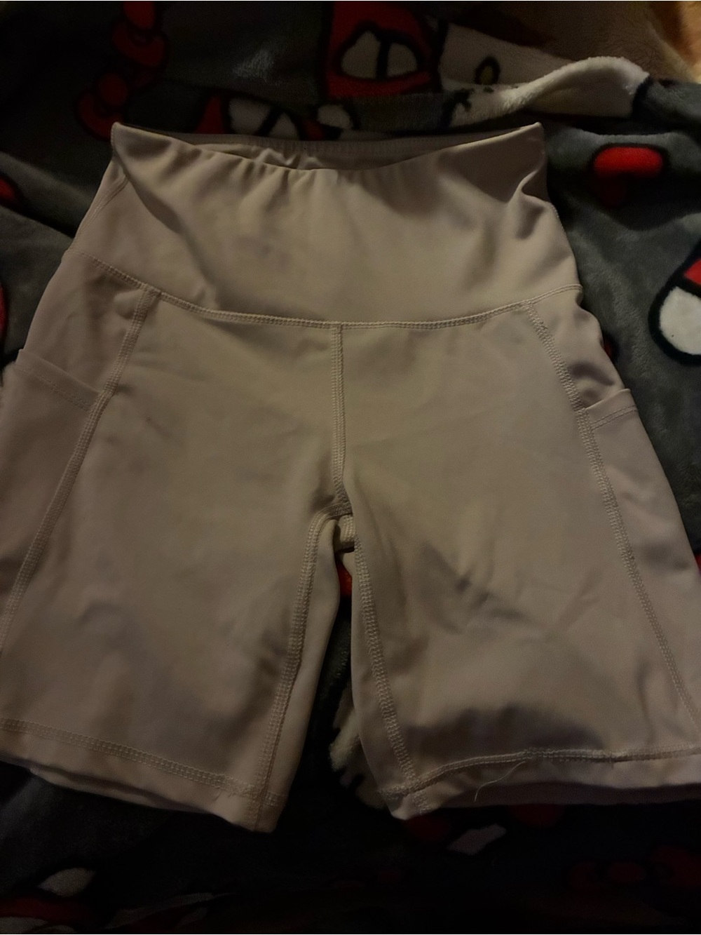 Daisy Fuentes Beige High-Waist Bike Shorts